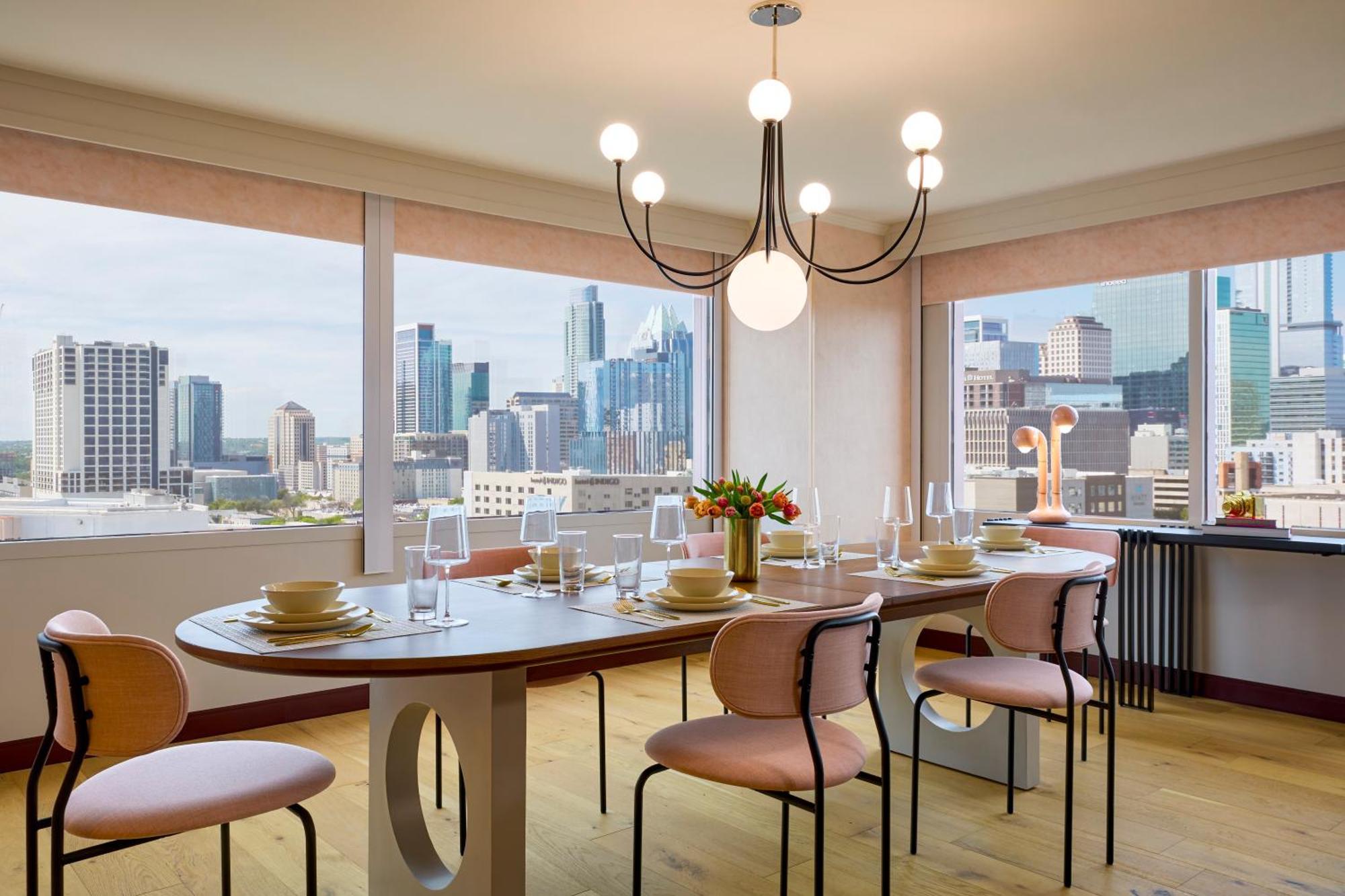 Downright Austin, A Renaissance Hotel Bagian luar foto