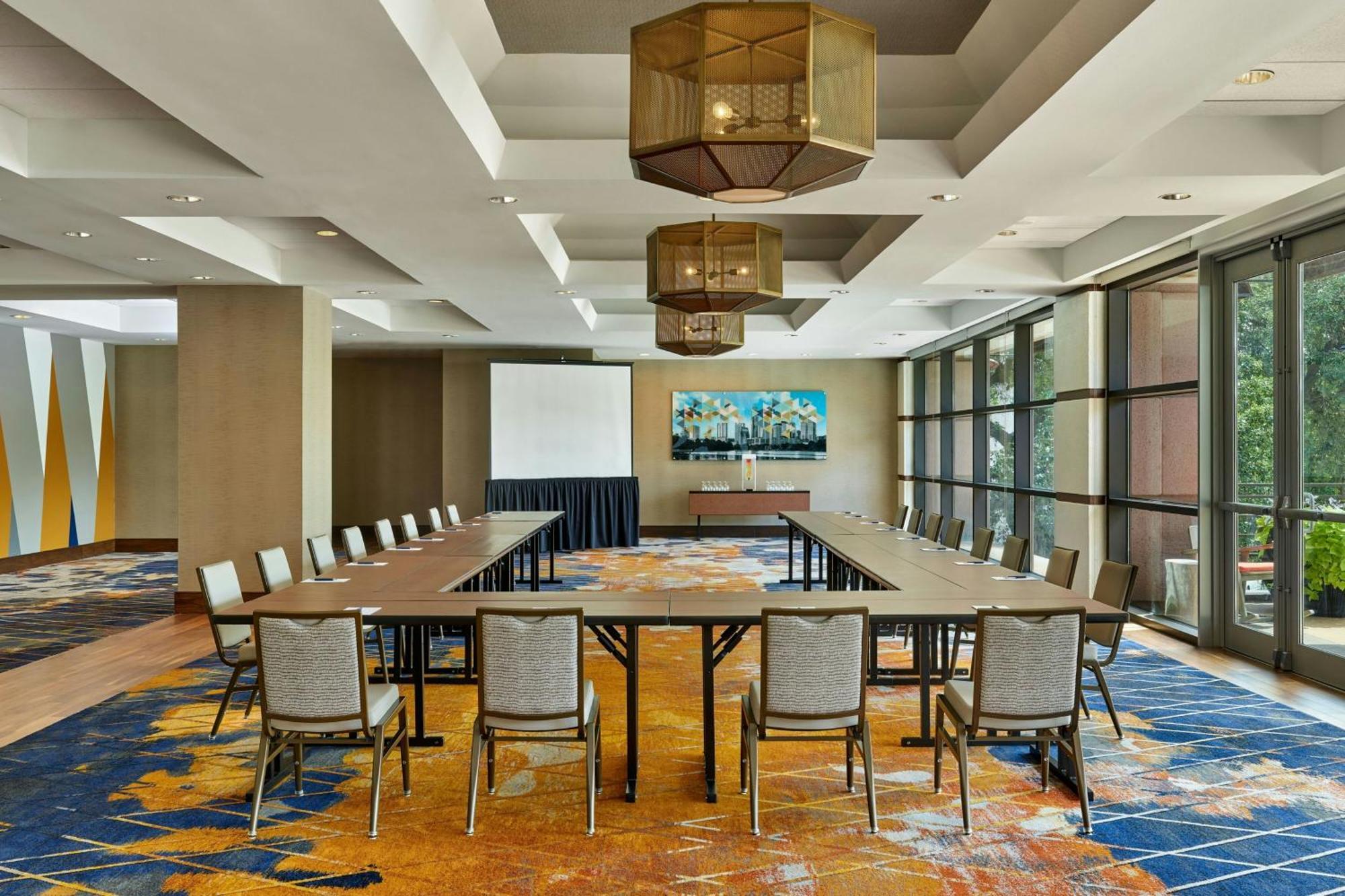 Downright Austin, A Renaissance Hotel Bagian luar foto