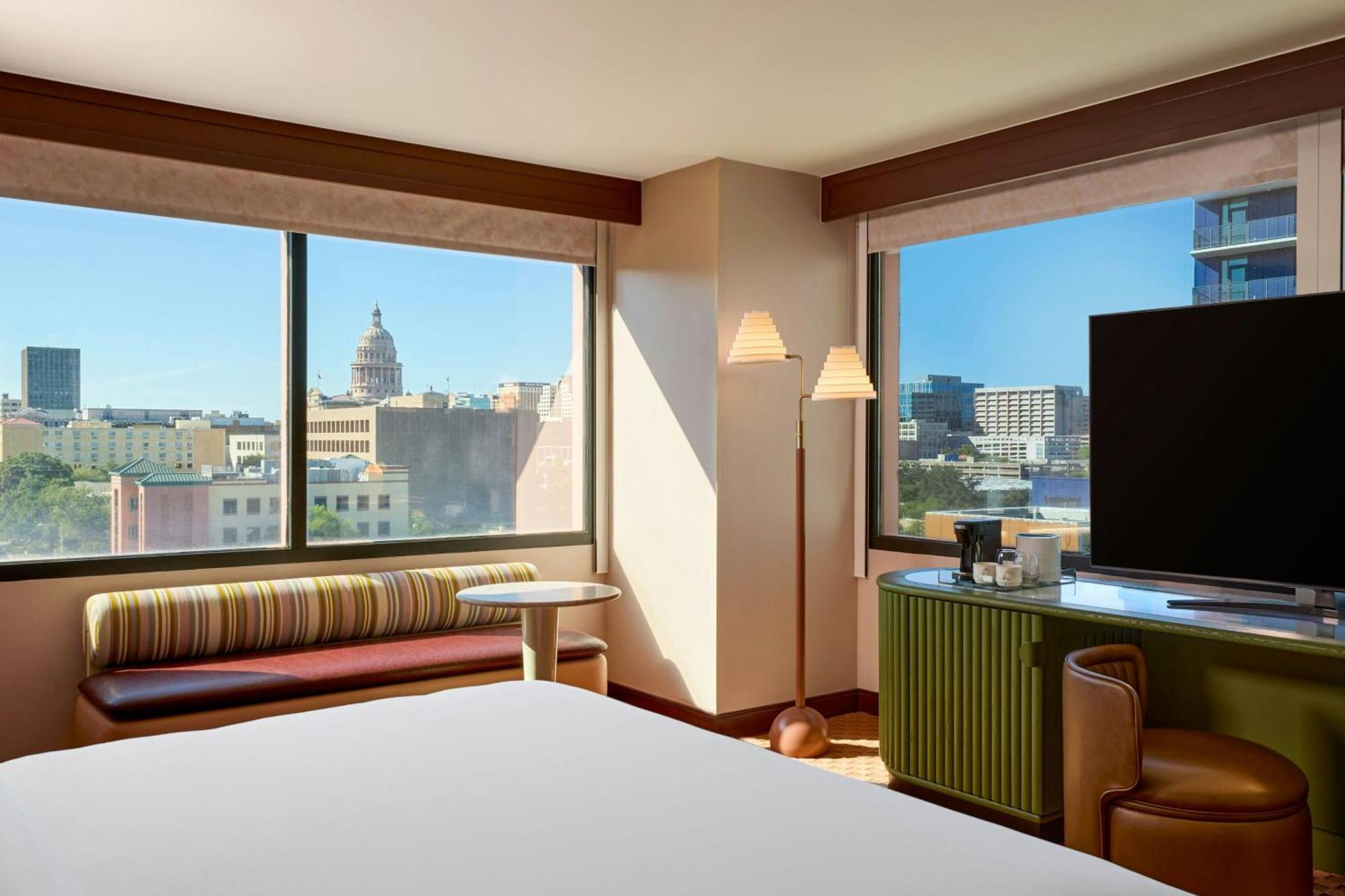 Downright Austin, A Renaissance Hotel Bagian luar foto
